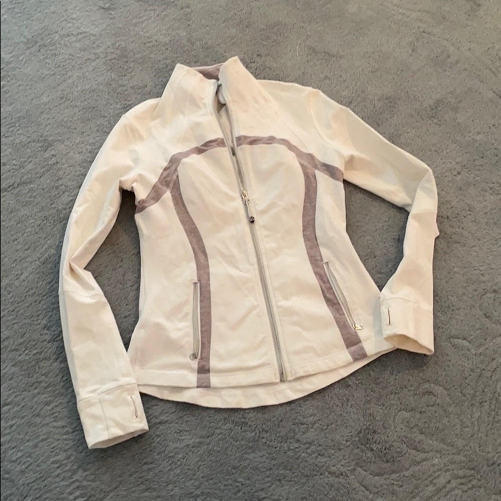 Lululemon define jacket size 10